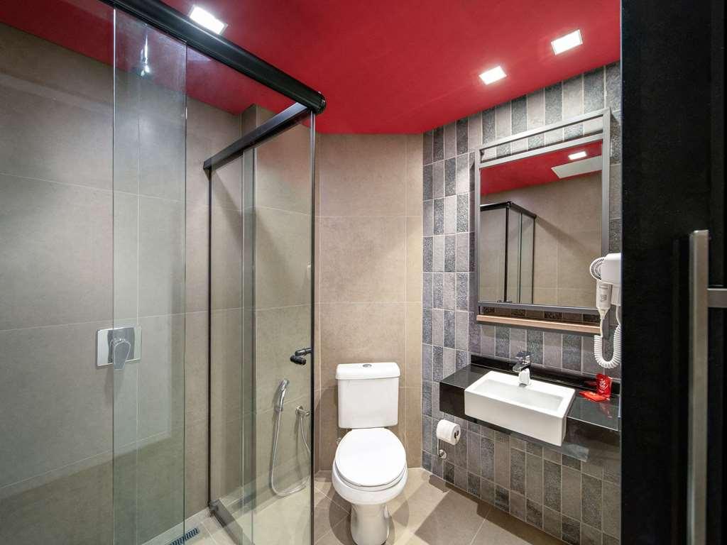 Hotel Ibis Curitiba Batel Zimmer foto